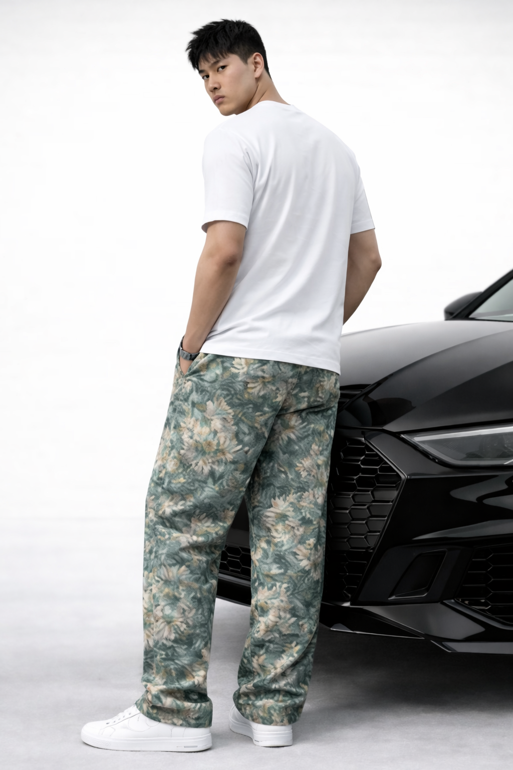 PANTALON URBAN-CONTRASTE A FLEUR VERT