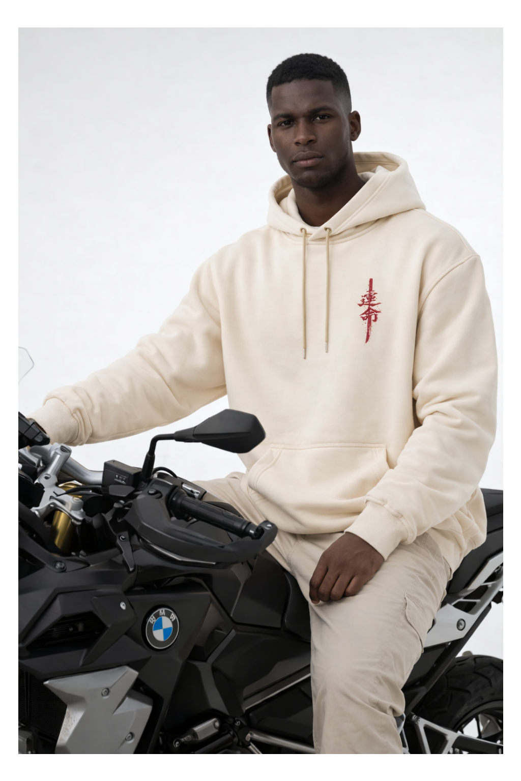 SWEATSHIRT URBAN-SUSHIMA BEIGE ET ROUGE