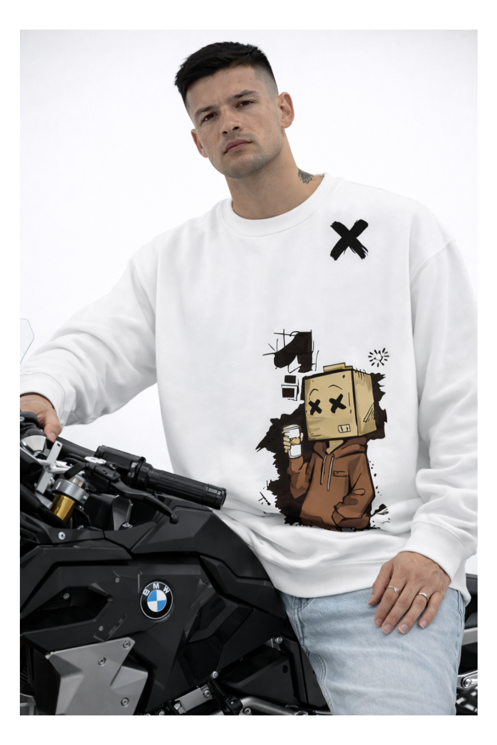 PULL URBAN-GRAPHIC BLANC